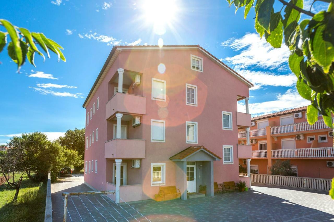 Apartmani Diana Μεντουλίν Εξωτερικό φωτογραφία